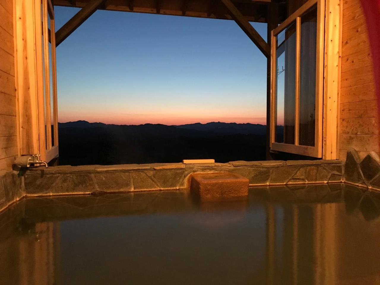 מינאמיוגוני Tobise Onsen Tenga Sanso מראה חיצוני תמונה